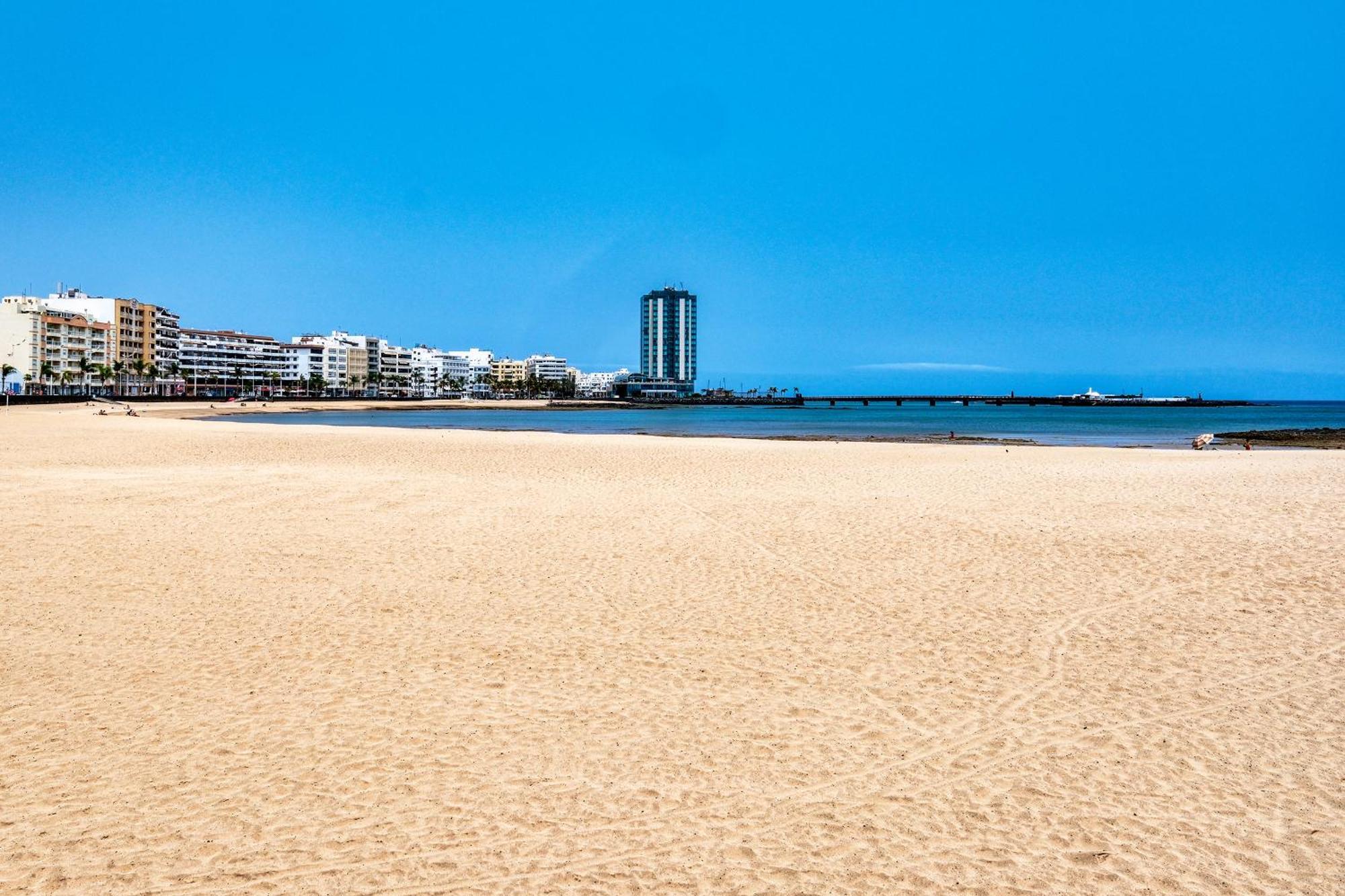 El Reducto Beach-First Line Of The Sea Arrecife  Eksteriør billede